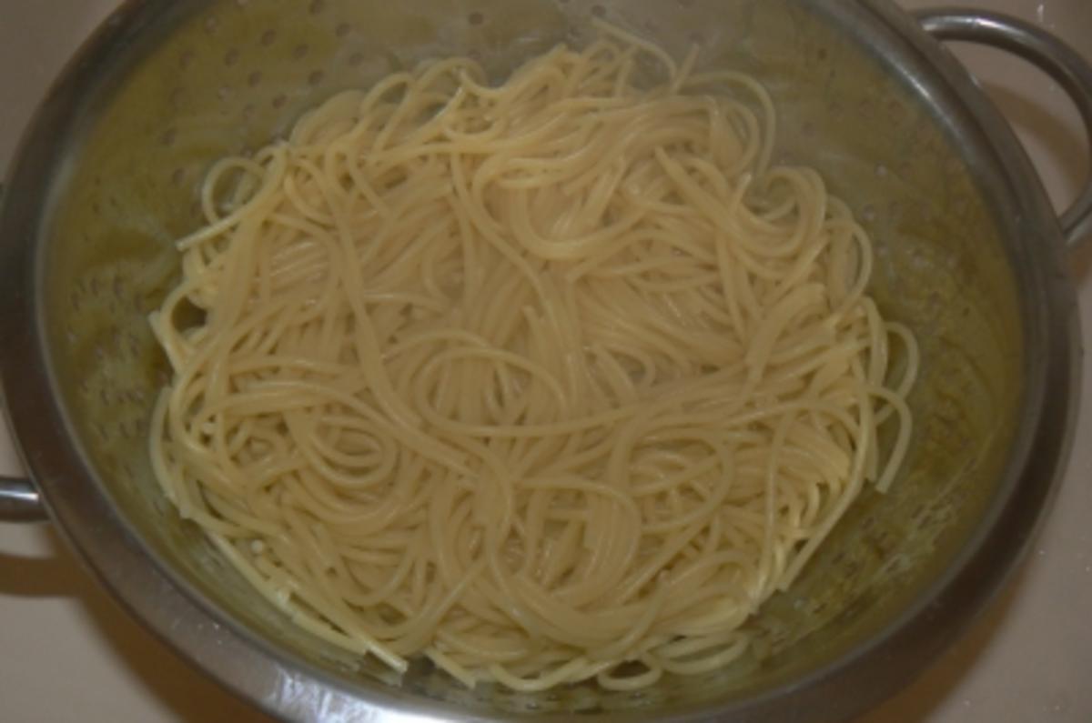 Spaghetti mit Pesto und... mal ganz anders - Rezept - Bild Nr. 2
