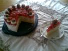 Windbeutel- Torte mit Erdbeeren und Eierlikör - Rezept