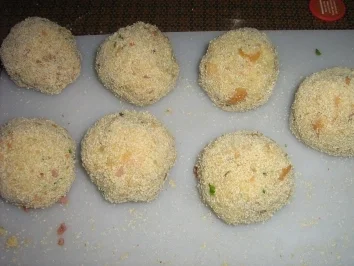 Semmel-Pfifferling-Knödel - Rezept - Bild Nr. 10