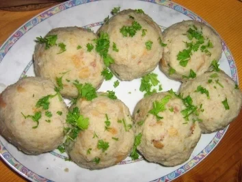 Semmel-Pfifferling-Knödel - Rezept - Bild Nr. 12