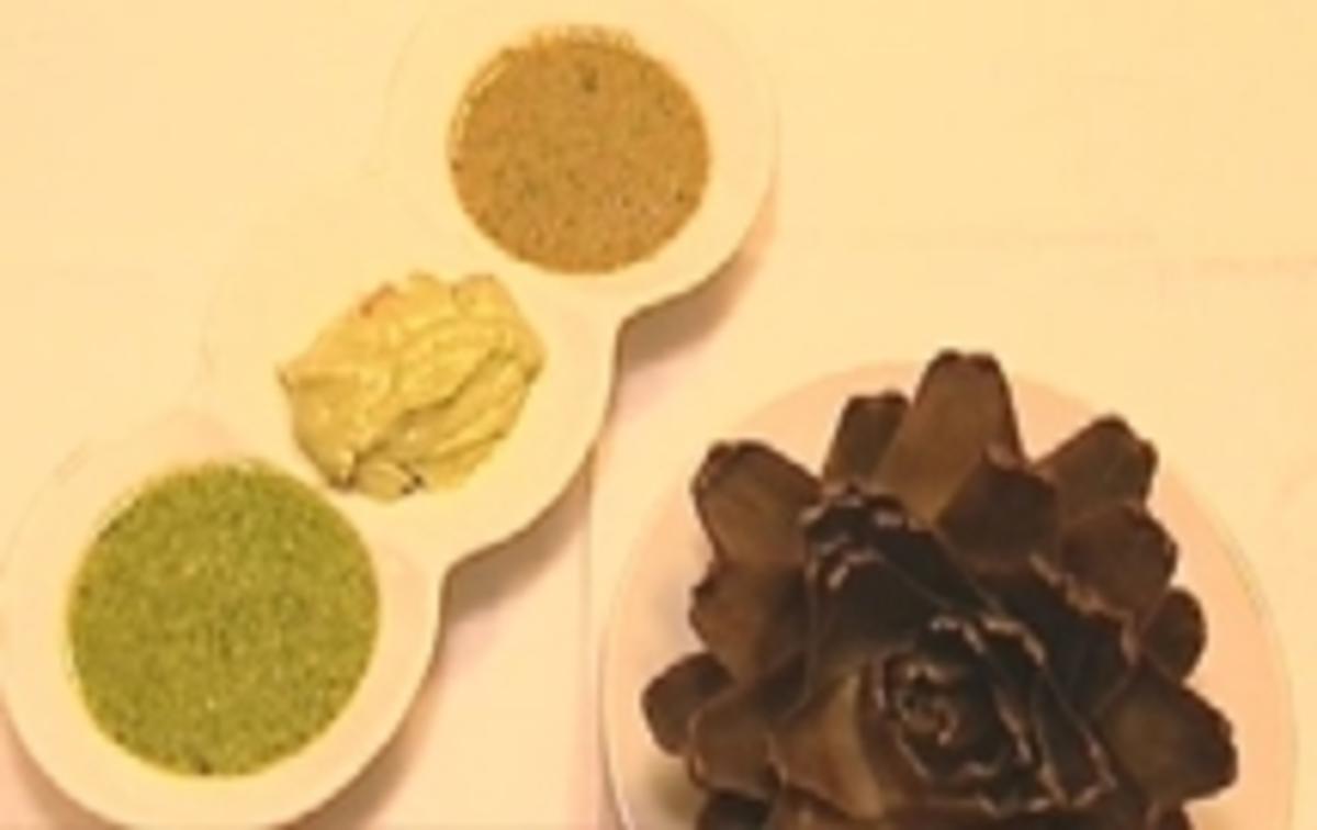 Frische Artischocke mit Guacamole, Kräutervinaigrette und Pesto - Rezept