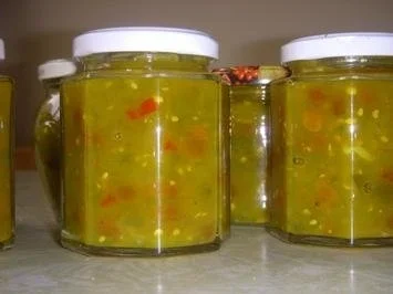 Rezept: CHUTNEY AUS GRÜNEN TOMATEN CHUTNEY AUS GRÜNEN TOMATEN - Rezept