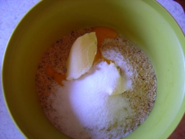 Mirabellen Blechkuchen mit Haselnußstreusel und Aprikosenmarmelade ...