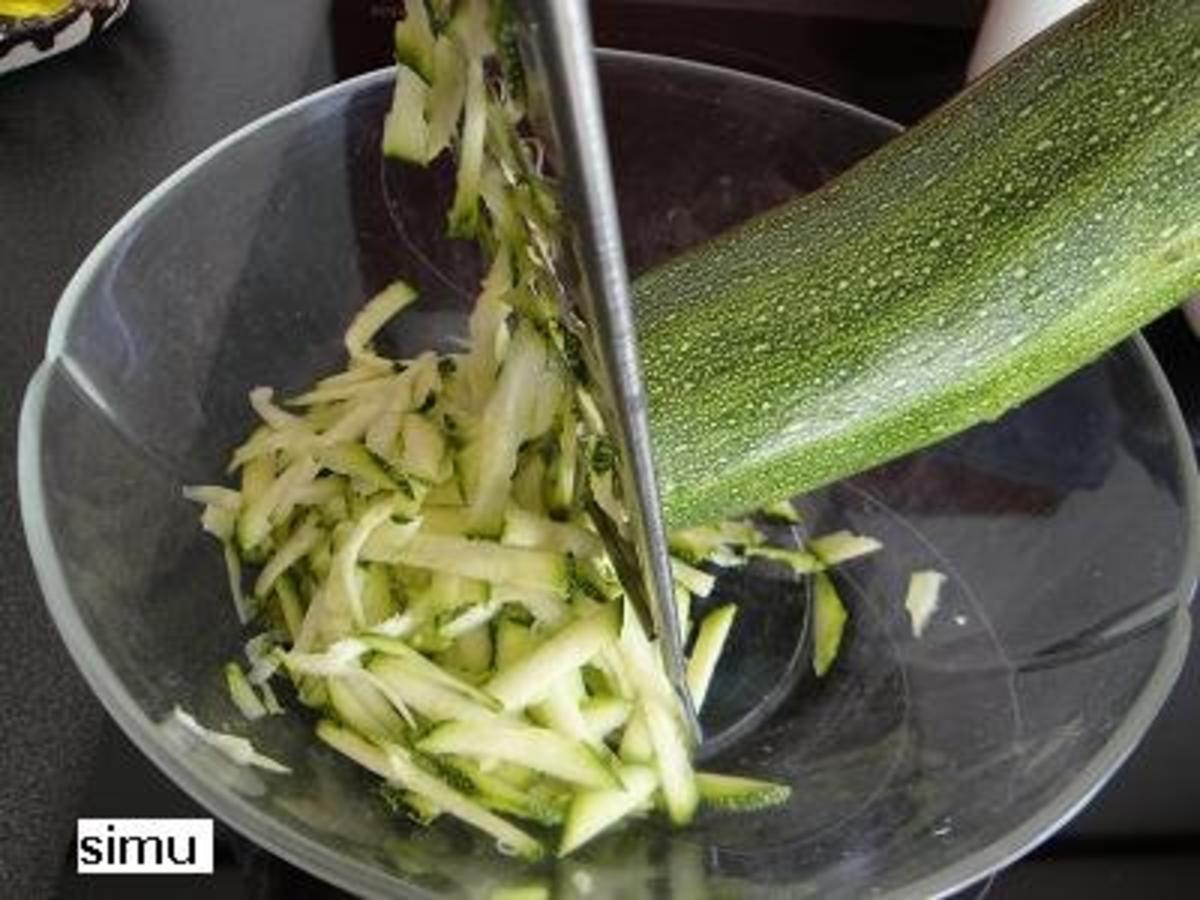 Süsser Zucchinikuchen - Rezept - Bild Nr. 3