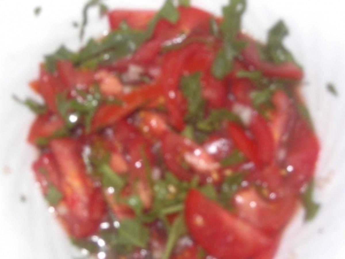 Tomatensalat mit Rucola - Rezept