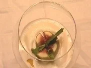Rezept: Feige auf Limonensorbet, aufgegossen mit Cremant Feige auf Limonensorbet, aufgegossen mit Cremant - Rezept