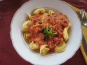 Tortellini mit Tomaten-Gorgonzola-Soße - Rezept