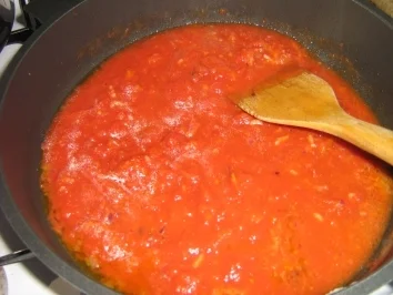 Rezept: Tortellini mit Tomaten-Gorgonzola-Soße Bild Nr. 6 Tortellini mit Tomaten-Gorgonzola-Soße - Rezept - Bild Nr. 6