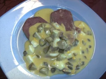 Vorspeisen: Rinderzunge mit Kapernsoße - Rezept