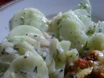 Rezept: Feiner Gurkensalat Bild Nr. 3 Feiner Gurkensalat - Rezept - Bild Nr. 3