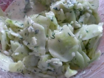Rezept: Feiner Gurkensalat Bild Nr. 4 Feiner Gurkensalat - Rezept - Bild Nr. 4