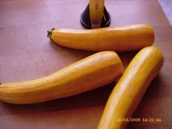 Zucchini - Juliennes mit Tatar an Reis - Rezept - Bild Nr. 2