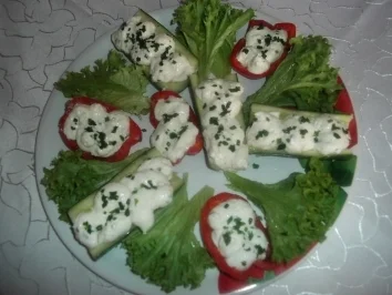 Gemüseschiffchen mit Schafskäse-Mousse - Rezept
