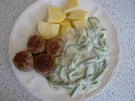 Hackbällchen mit Bohnen in Sahnesoße - Rezept