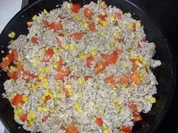 Pfannengericht - Hackfleisch-Pfanne mit Paprika, Mais, Ei - Rezept