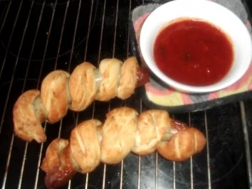 Würstchen im Ringelteig - Rezept