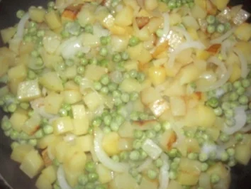 Kartoffelcurry mit Erbsen und Paneer - Rezept - Bild Nr. 3