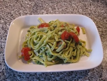 Pasta mit Räucherlachs - Zitronenpesto......... - Rezept - Bild Nr. 2