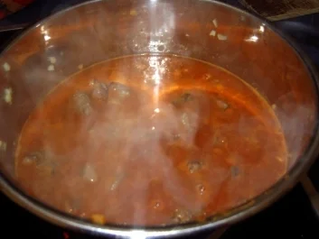 Rezept: Caro's Rindsgulasch Bild Nr. 6 Caro's Rindsgulasch - Rezept - Bild Nr. 6