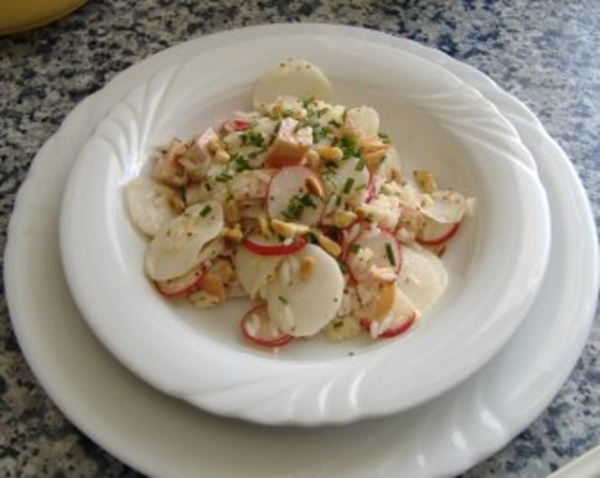 Scharfer Reissalat mit Rettich und Radieschen - Rezept - kochbar.de
