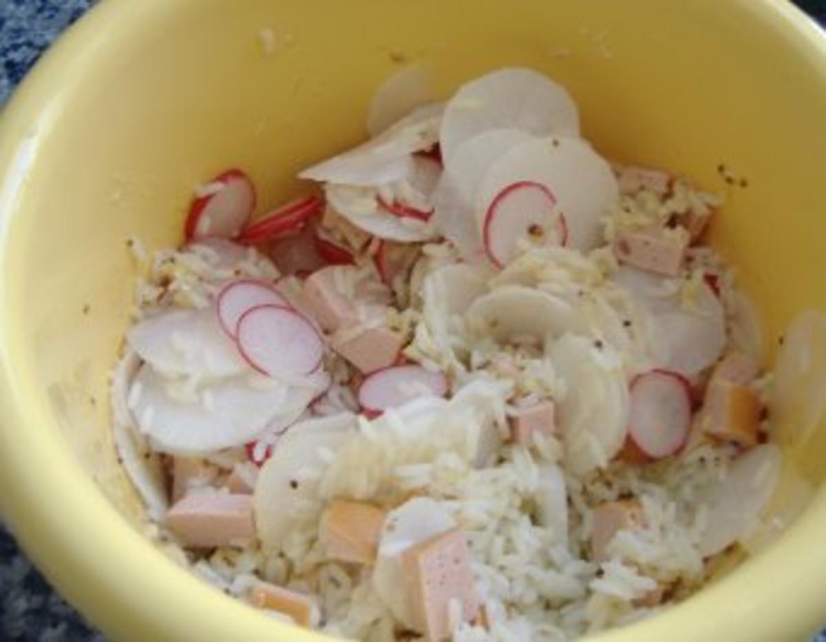 Scharfer Reissalat mit Rettich und Radieschen - Rezept - Bild Nr. 3