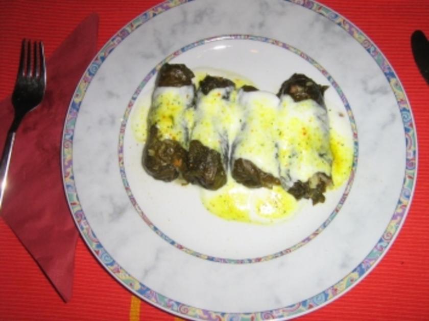 Rajmes - Sarma - Gefüllte Weinblätter mazedonische Art - Rezept ...