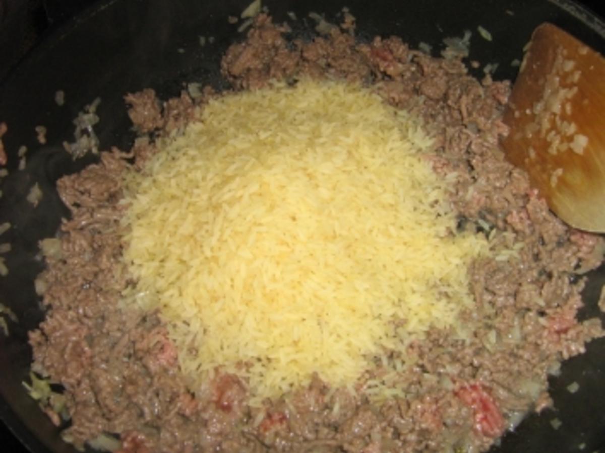 Rajmes Sarma Gefüllte Weinblätter mazedonische Art - einfach - 84 kcal/100g