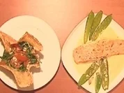 Salat in Parmesanschälchen und Lachs mit Zitronenmousse - Rezept - Bild Nr. 9