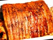 "Flæskesteg"   gesprochen  "Fläskestei"            ( Schweinekamm mit Kruste) - Rezept