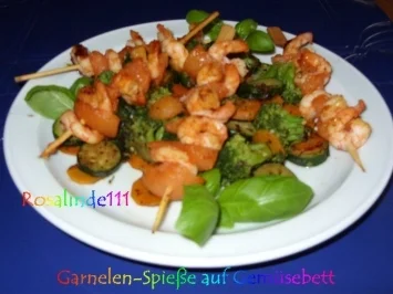 Linda´s Garnelen-Melonen-Spieße auf Gemüsebett - Rezept