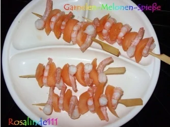 Linda´s Garnelen-Melonen-Spieße auf Gemüsebett - Rezept - Bild Nr. 5