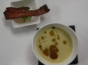 Cremige Selleriesuppe mit Speckcroutons - Rezept