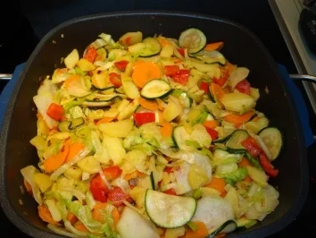 Rezept: Bunter Gemüseauflauf Bild Nr. 6 Bunter Gemüseauflauf - Rezept - Bild Nr. 6