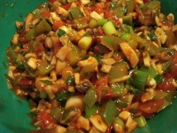 Rinderhacksteaks mit Gemüse-Käsehaube, überbacken - Rezept - Bild Nr. 6