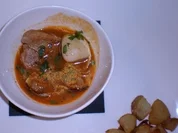 Rezept: Schweinefilet mit Venusmuscheln in Paprika-Knoblauchpรผree und Kartoffelwรผrfeln Schweinefilet mit Venusmuscheln in Paprika-Knoblauchpรผree und Kartoffelwรผrfeln - Rezept