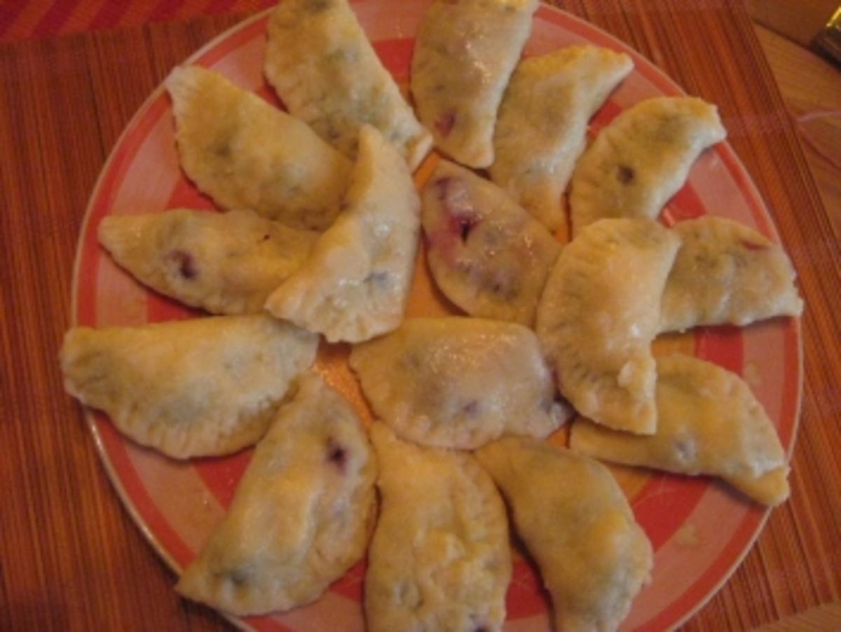 Kartoffel-Ravioli mit Heidelbeeren - Rezept - Bild Nr. 5