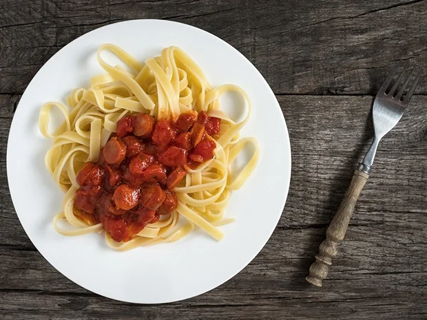 Tomatensoße mit Wiener Würstchen nach Oma-Art - Rezept - Bild Nr. 2