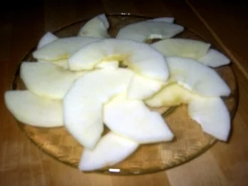 Rezept: Beschwipste Apfel-Eierkuchen Bild Nr. 2 Beschwipste Apfel-Eierkuchen - Rezept - Bild Nr. 2