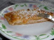 Strudel süß - Apfel - Marillen -  Strudel - Rezept