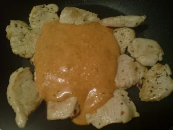 Putenstücke in pikanter Soße - Rezept - Bild Nr. 3