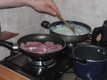 Rezept: Flambiertes Schweinefilet in Gorgonzola Flambiertes Schweinefilet in Gorgonzola - Rezept