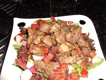 Sommerlicher Salat mit frischen Tomaten und Entenleber - Rezept - Bild Nr. 2