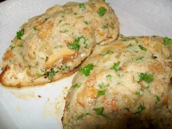 Rezept: Poulardenbrüstchen mit Pfifferling-Kräuterkruste Bild Nr. 2 Poulardenbrüstchen mit Pfifferling-Kräuterkruste - Rezept - Bild Nr. 2