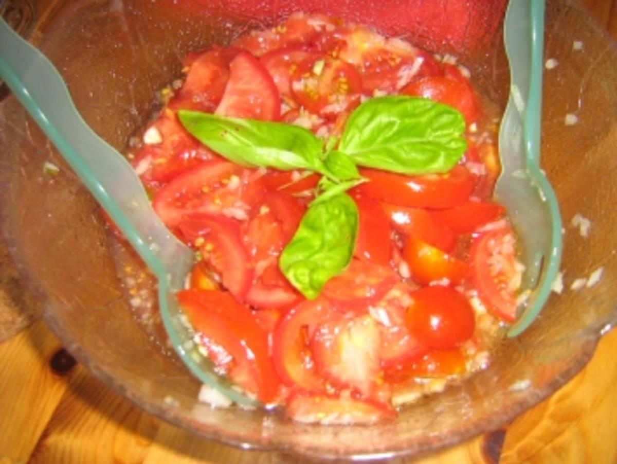 Tomatensalat - 08/15 Rezept Durch heinzelfrau