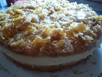 Mandelkuchen mit Karamelguss - Rezept