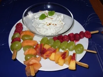 Fruchtspieße mit leckerem Quark - Rezept - Bild Nr. 3