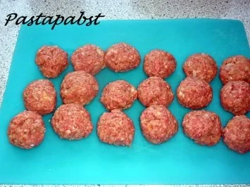 Rezept: Königsberger Klopse mit getrockneten Tomaten Bild Nr. 2 Königsberger Klopse mit getrockneten Tomaten - Rezept - Bild Nr. 2