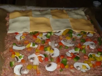 Rezept: Hauptgericht: Waldecker Hackfleischpizza Hauptgericht: Waldecker Hackfleischpizza - Rezept