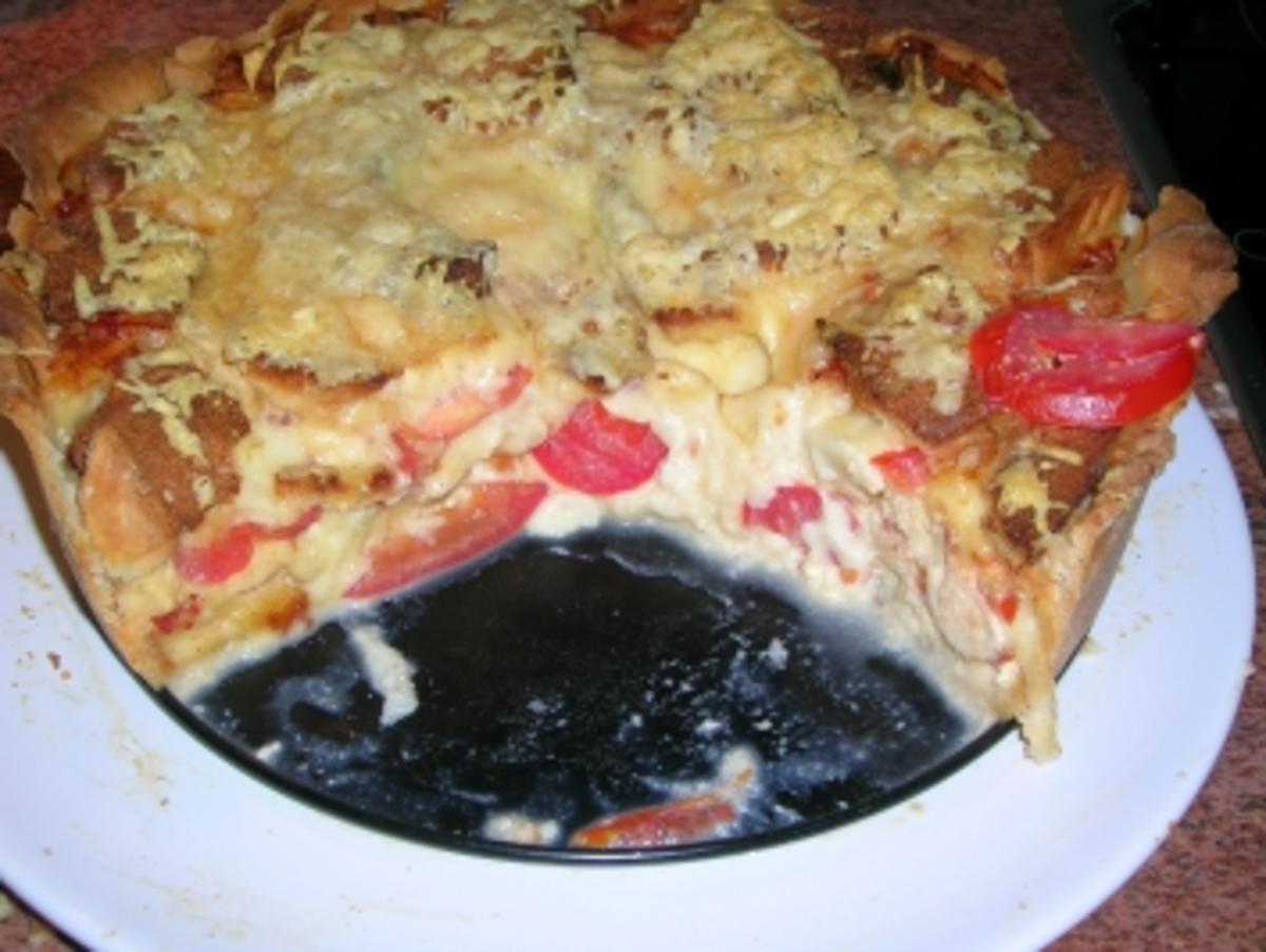 Käsewähe (für Nicht-Schweizer = Käsekuchen mit Tomaten aber HERZHAFT!) (siehe Fotos) - Rezept