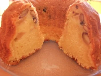 Rührkuchen mit Äpfeln, Mandeln und Nüssen - Rezept - Bild Nr. 3